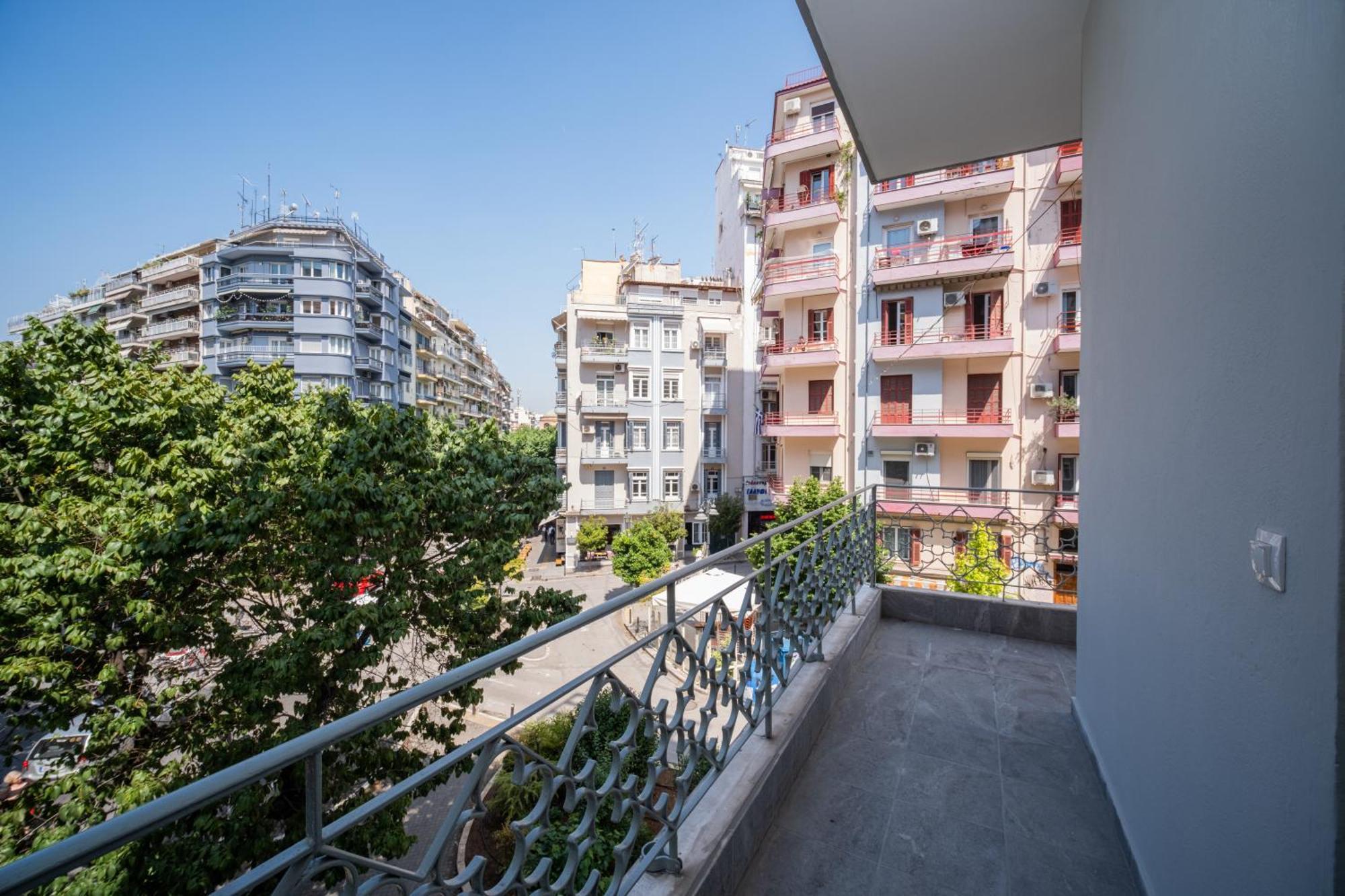 Agias Sofias Svolou Center 2 Apartment Thessaloníki Ngoại thất bức ảnh